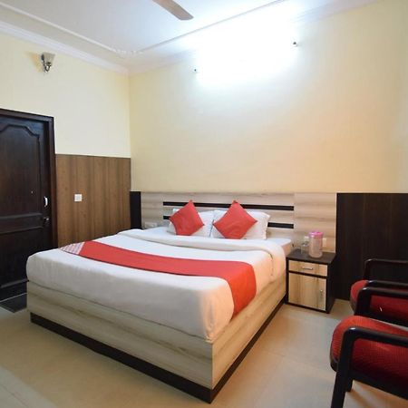 Oyo 6983 Sn Resort Νταραμσάλα Εξωτερικό φωτογραφία